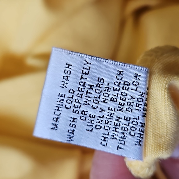 Sleeveless Tops, set of 2, Yellow and Red size XL - Picture 7 of 7